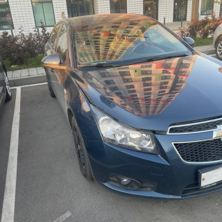 Замена аккумулятора на Chevrolet Cruze I 2009 - 2013 1.6 (113 л.с.) Замена аккумулятора на Chevrolet Cruze I 2009 - 2013 1.6 (113 л.с.)
