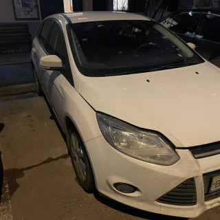 Замена аккумулятора на Ford Focus III 2011 - 2015 1.6 (125 л.с.) Замена аккумулятора на Ford Focus III 2011 - 2015 1.6 (125 л.с.)