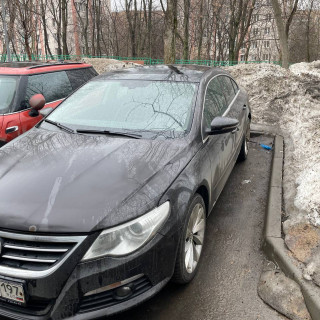 Замена аккумулятора на Volkswagen Passat B7 2010 - 2015 1.8 (152 л.с.) Замена аккумулятора на Volkswagen Passat B7 2010 - 2015 1.8 (152 л.с.)